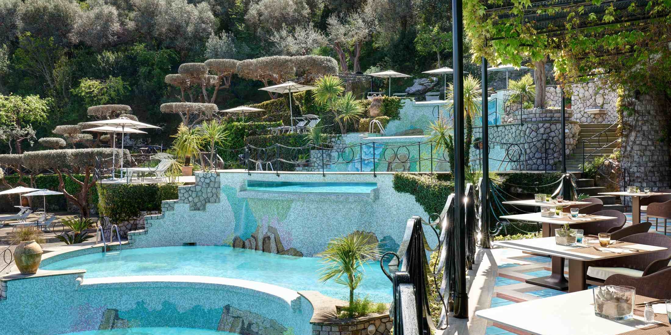 View from the Bar LAgrumeto on the cascading pools and the garden